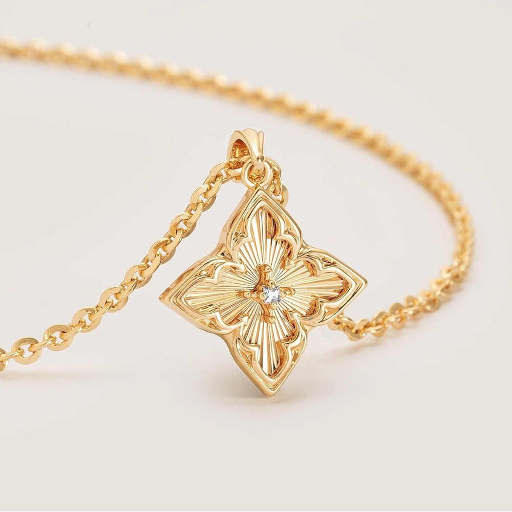 Gold Cz Clover Necklace - Picture 4 of 6